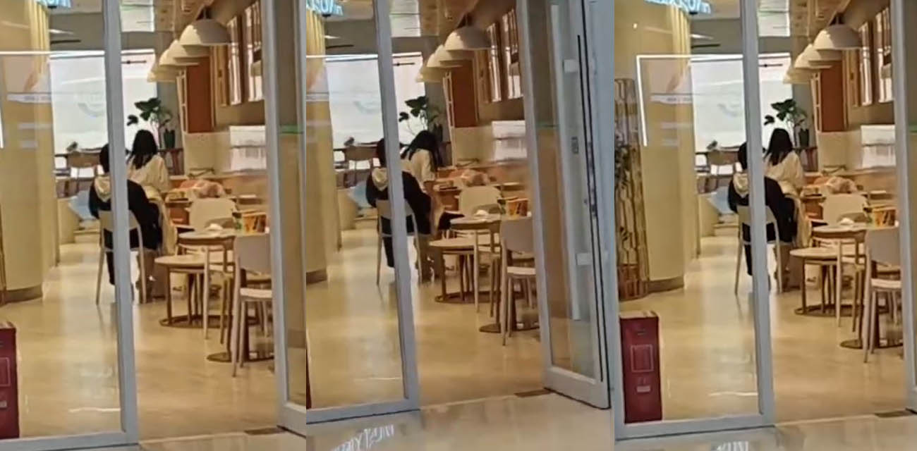 宁乡步行街 罗曼蛋糕店 欲望燃烧的情侣竟当场上演活春宫 女上位忘我放纵 简直颠覆三观！ - 51吃瓜网-51吃瓜网