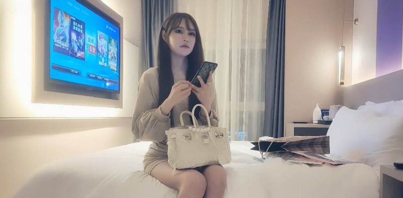 赵总寻花爆操大长腿网红外围妹 花臂纹身腰细胸大 情趣黑丝骑乘打桩爽翻天！-51吃瓜网