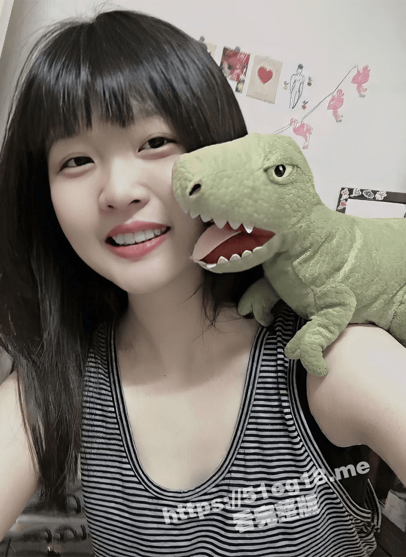 杭州甜美大学生 00后可爱清纯校花 漂亮学生妹超级反差 鲍鱼很粉嫩 就要吃大肉棒子 被干到淫水直流 - 51吃瓜网-51吃瓜网