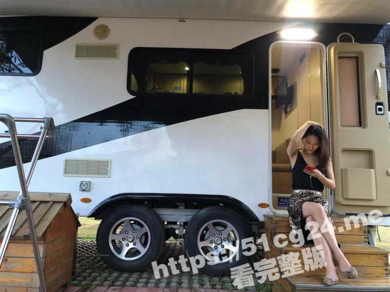 推特女神御姐 特莱莎LYAINEVAN 大胆私密露脸性爱私拍视图集 看点极高！-51吃瓜网
