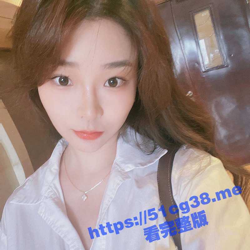 北京极品身材反差婊 薛佳嘉 和金主大神约炮 细腰蜜桃臀 跪在凳子上掰开等你插-51吃瓜网