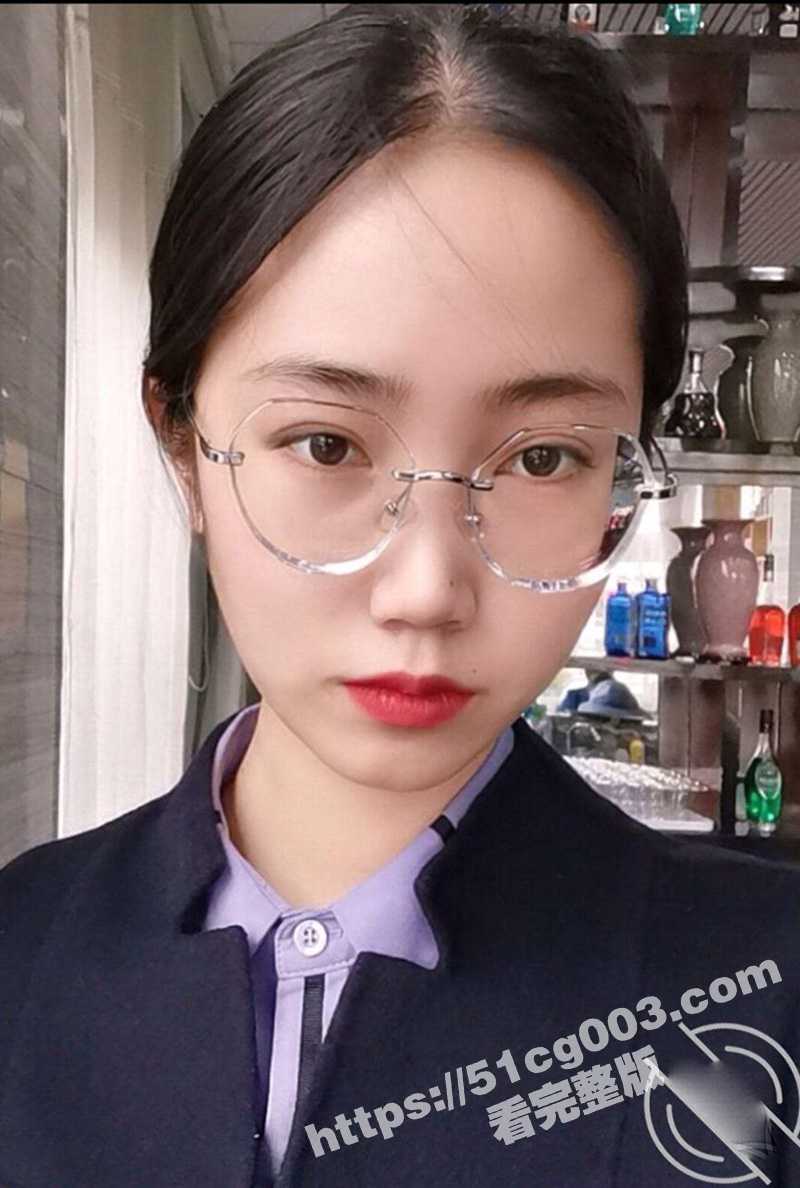 山东00年极品眼镜反差婊少妇 曹莜可 被老公上传海角社区 性生活和海友性爱视频曝光！ - 51吃瓜网-51吃瓜网
