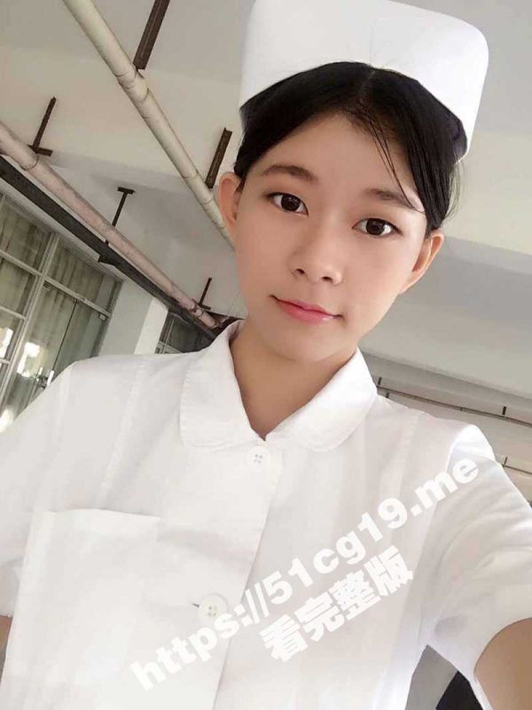 广东极品反差骚货护士 冯佩佩  和炮友性爱视频曝光 深情舔屌 激情后入 大奶护士真的骚-51吃瓜网