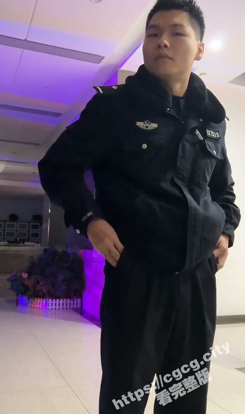 仙女又上大分！29岁仙女上厕所没纸 接连报警让警察给她送纸 还诬陷警察打她！ - 51吃瓜网-51吃瓜网