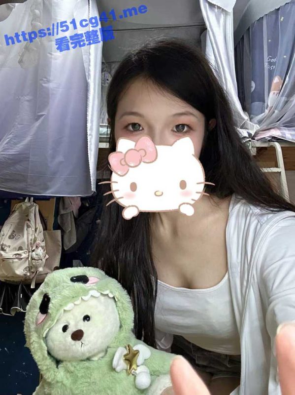 厦门大学清纯校花 吴小罗 竟然在校园里面裸体做第九套广播体操 白嫩的身体好诱人-51吃瓜网
