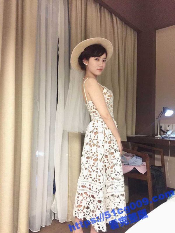 极品反差少妇人妻 非常喜欢口爆吃鸡第一次约会就在饭店厕所口爆 口活非常厉害 没几下就射嘴里了-51吃瓜网