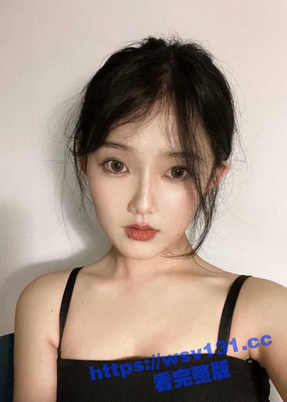云南艺术学院清纯校花 苏嘉慧 约摄影师私拍全裸私密写真！被摄影师尽情后入！-51吃瓜网