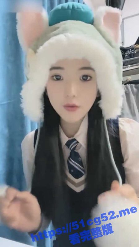 女神级别的校花下海黄播 不但颜值高身材也非常爆炸 还能舔到自己的乳头 一个火箭就可以大秀-51吃瓜网