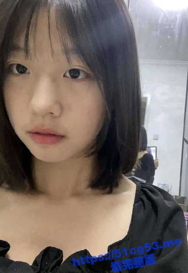 青岛职业技术学院 齐梦梦 为网恋炮友录制露逼骚舞！外表清纯 实则内心是母狗！ - 51吃瓜网-51吃瓜网