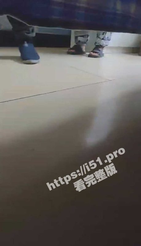 江苏一女子叫道长去家里看风水  因老公不信这些突然回家 女子让道长钻进床底下-51吃瓜网