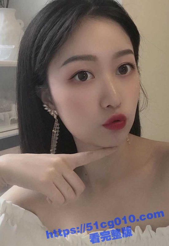 去厦门休假在soul上认识的极品拉丁舞女神 反差婊喜欢被强奸的感觉 被我的大屌征服要跟我回深圳！-51吃瓜网
