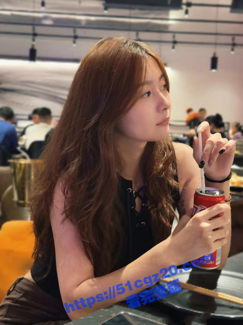重庆高颜值反差美女 孟瑶 跟男友性爱视频泄漏 开档黑丝上位骑乘疯狂摇晃 深情口交眼神都在拉丝 - 51吃瓜网-51吃瓜网