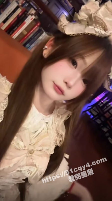 B站美女网红 猫小娴 最新2000元提督福利 开档黑丝白虎嫩穴一线天跳蛋自慰高潮！-51吃瓜网