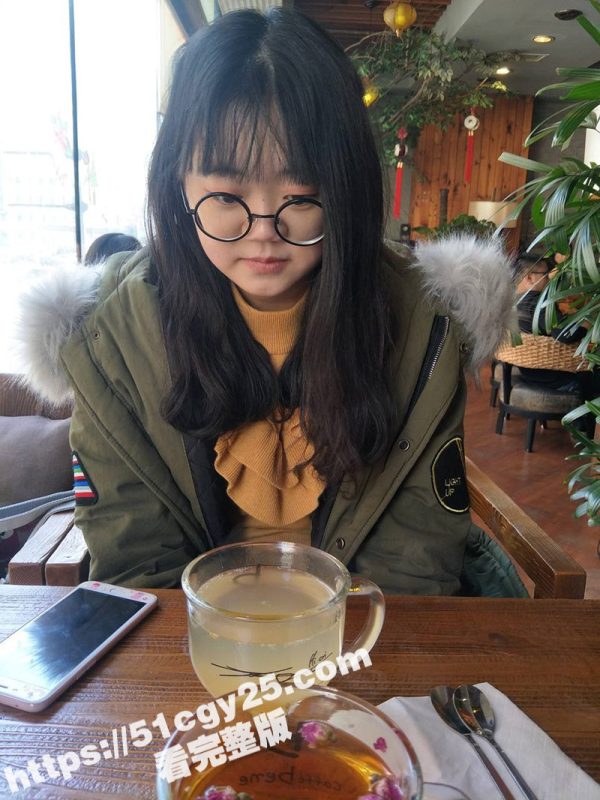 北京反差少女 高妹妹 不雅视频泄露 被猥琐摄影师 暴力抽插无套内射 身材超级劲爆！-51吃瓜网