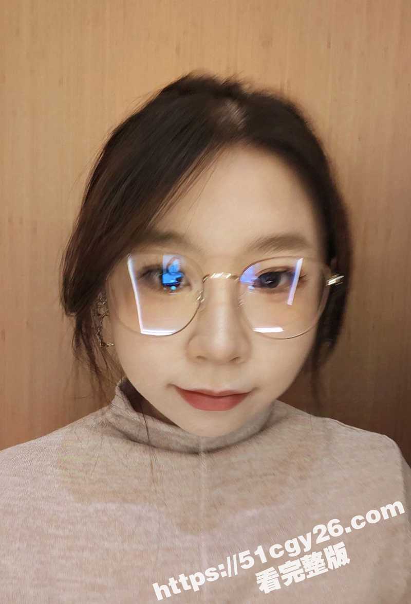 贵阳甜妹 李成乔 不雅视频流出 C杯骚女被炮友无套爆操 多毛蝴蝶逼淫水狂流！ - 51吃瓜网-51吃瓜网