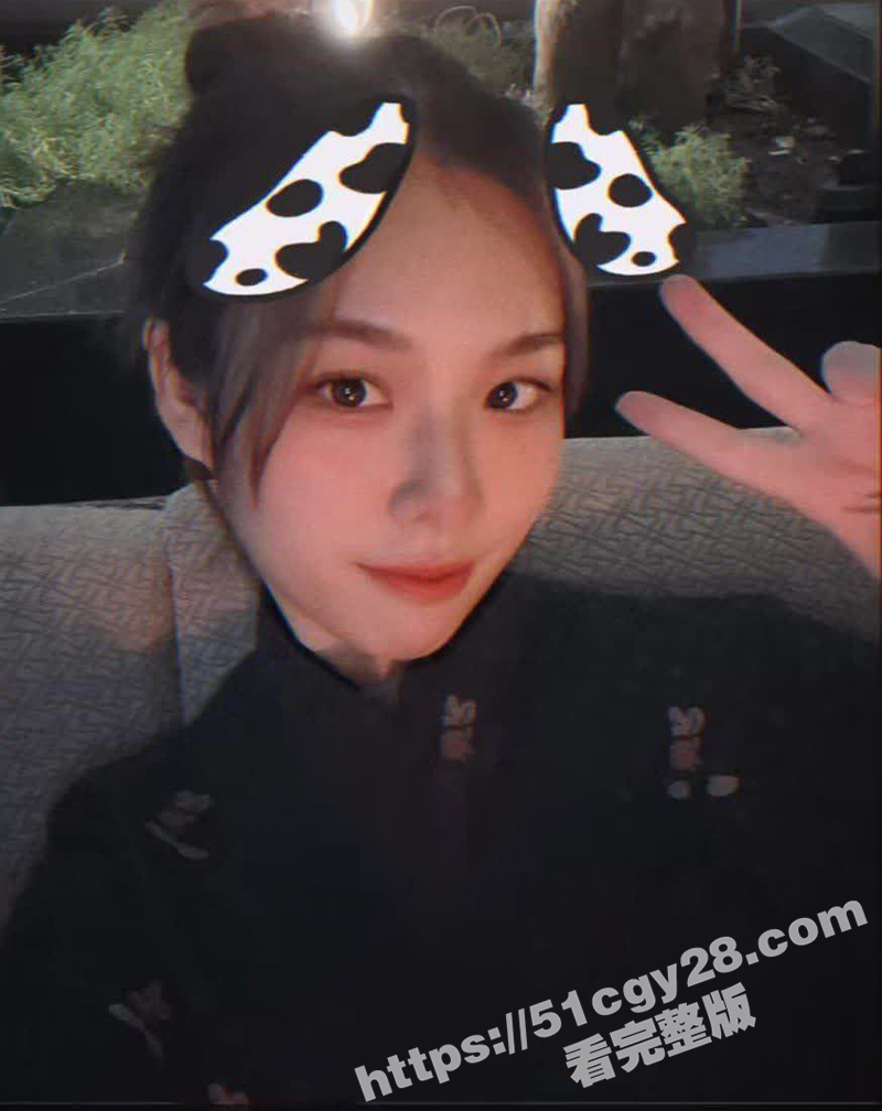 清纯学生妹 酒店与金主做爱视频曝光 主动含屌啧啧作响 无套爆操骚穴 淫荡又嗲嗲娇喘声超诱惑！ - 51吃瓜网-51吃瓜网