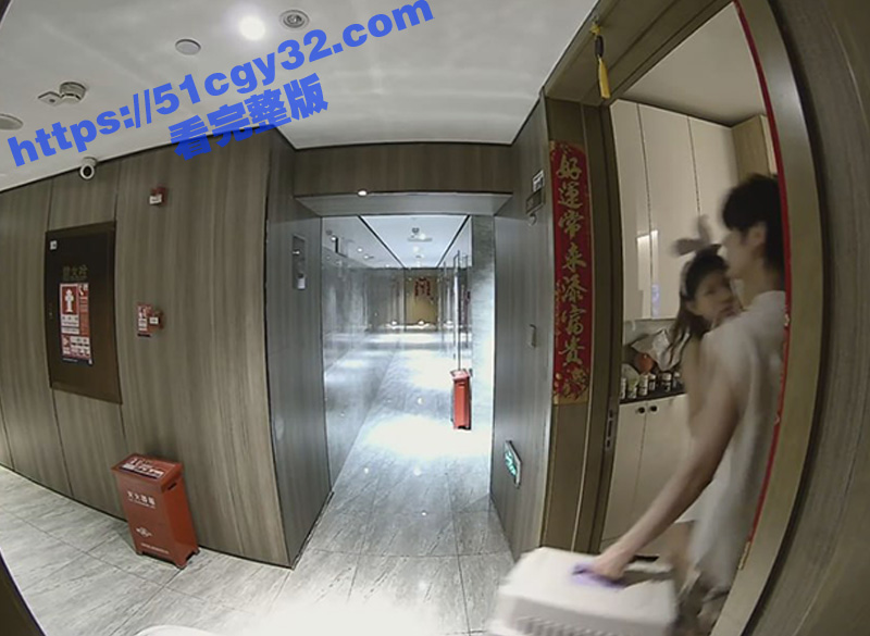 监控录像抓拍 集美饥渴难耐化身女色狼 竟没穿衣服在走廊追男人 这个是真羡慕哭了！-51吃瓜网