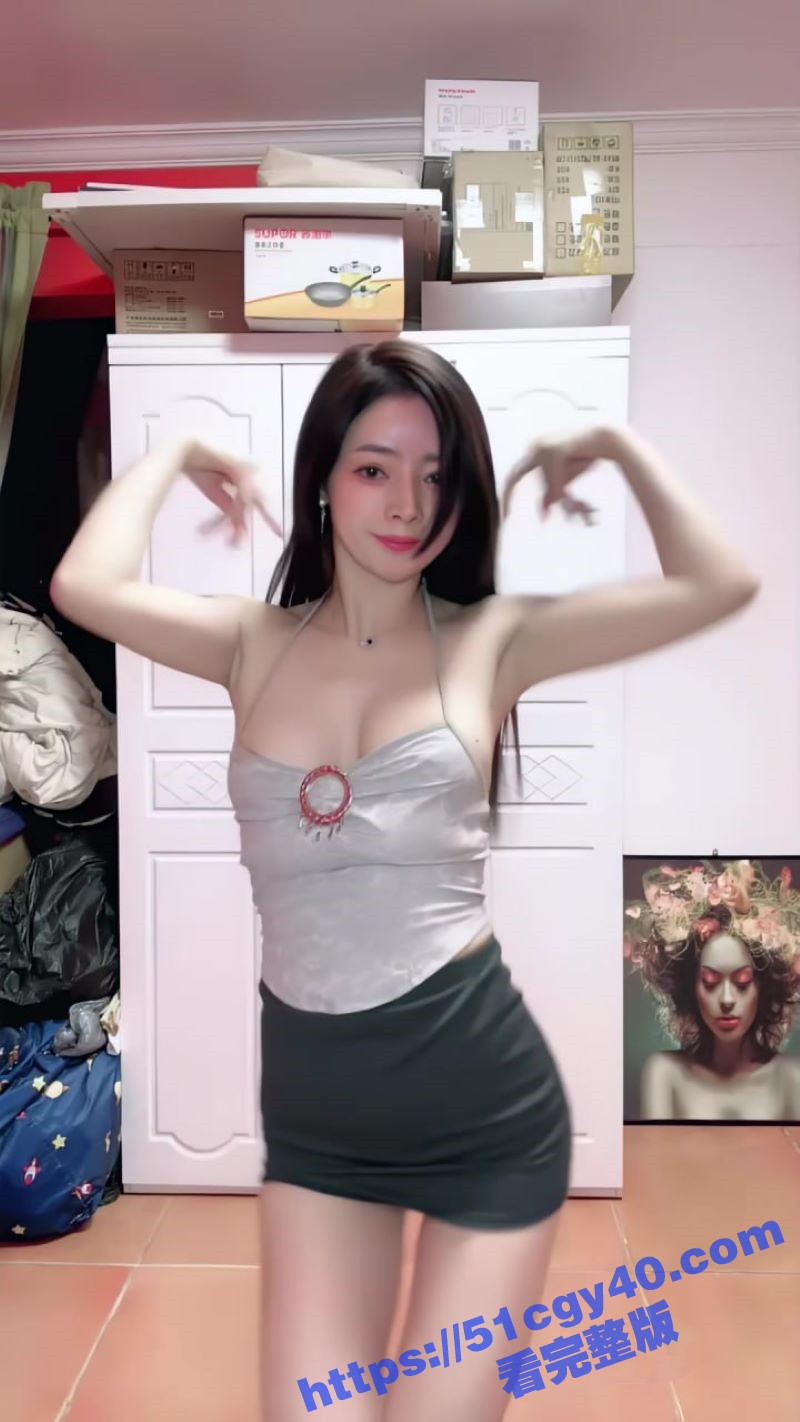 极品主播 星星碎了 直播裸舞 热舞中扳开胸罩巨乳弹跳 完美融合性感与挑逗 诱惑十足！ - 51吃瓜网-51吃瓜网