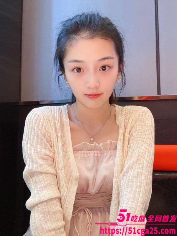 反差学生妹 瑶瑶 给男友私拍福利流出 精致面容露脸口交 娇嫩身躯站立自慰 淫荡十足！-51吃瓜网