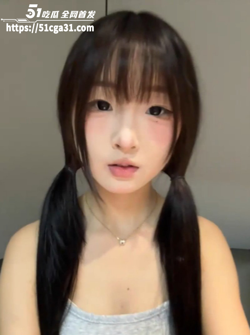 极品粉嫩萝莉 lelebaybay888 刚满18岁就迫不及待下海大秀 激情自慰尽显天真稚嫩！ - 51吃瓜网-51吃瓜网