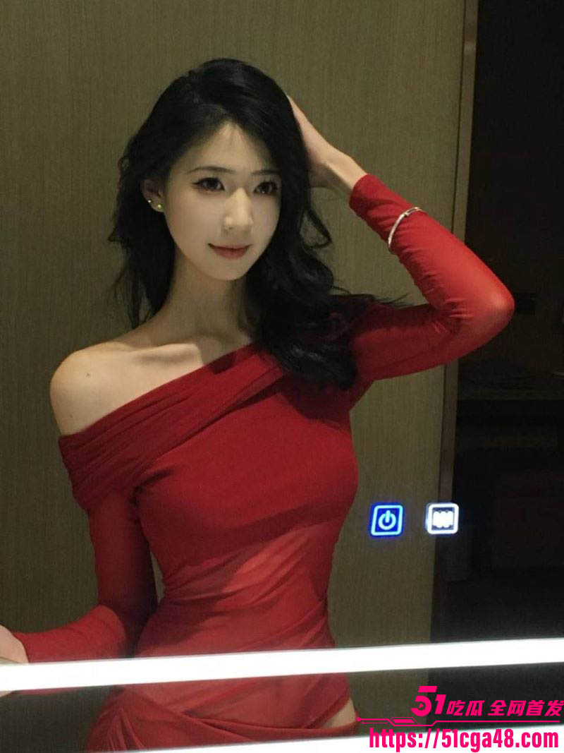 江苏南京情趣内衣模特 张芸芸 性爱视频流出 巨乳翘臀曲线毕露 臀部高翘被狠干 淫叫不断！ - 51吃瓜网-51吃瓜网