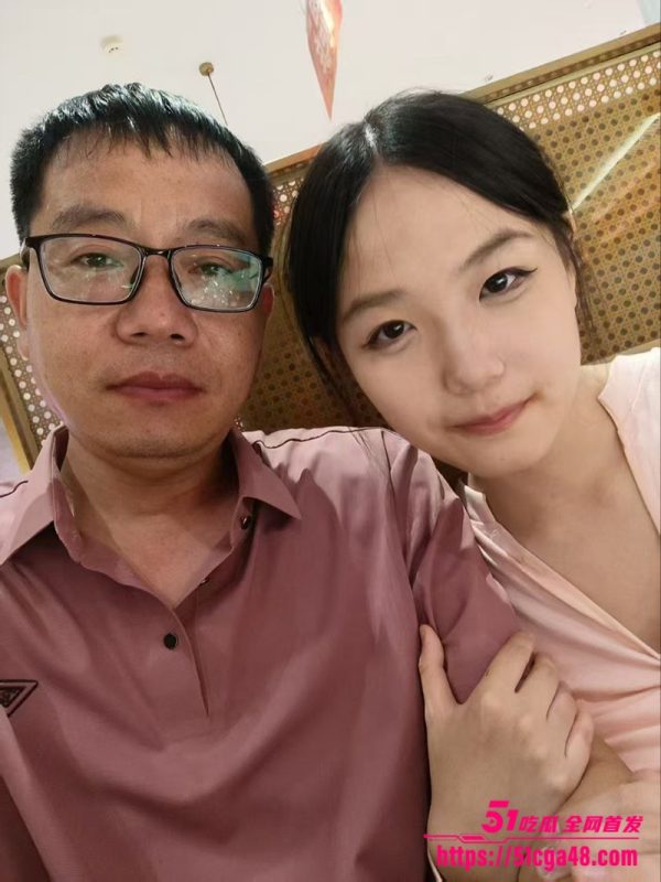 全网疯传 女学生李如意和化学老师不雅视频传出 翘臀细腰榨干老男人 红丝黑袜简直辣瞎眼！-51吃瓜网