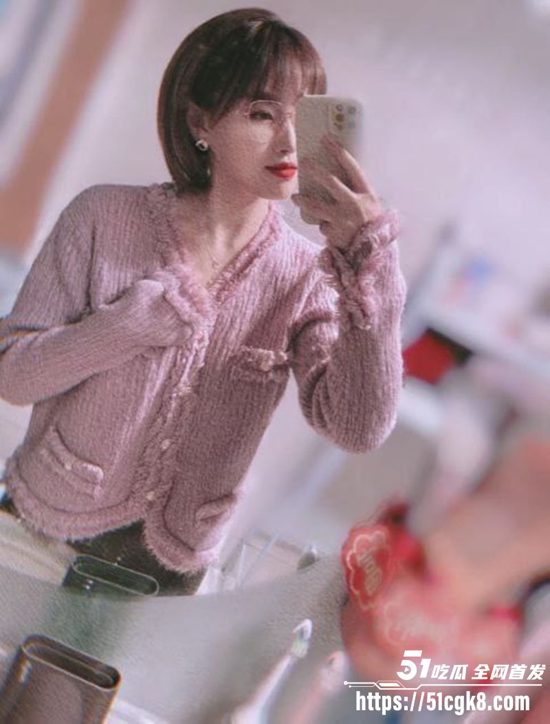 广东运营少妇 吴美欣 为签合同被领导潜规则 兔女郎深喉口交 骑乘狂野 丰乳肥臀极致淫靡！ - 51吃瓜网-51吃瓜网