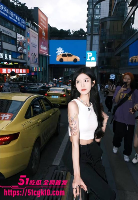抖音女神 李思悦 私密视频泄露 黑丝诱惑为金主服务 无套抽插白浆四溢 高颜值尤物甘做母狗！-51吃瓜网