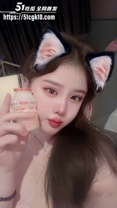 抖音微胖网红 黄小妍 金主定制视频流出 白虎鲍鱼自慰挑逗 假屌抽插高潮喷水 白浆四溢！-51吃瓜网