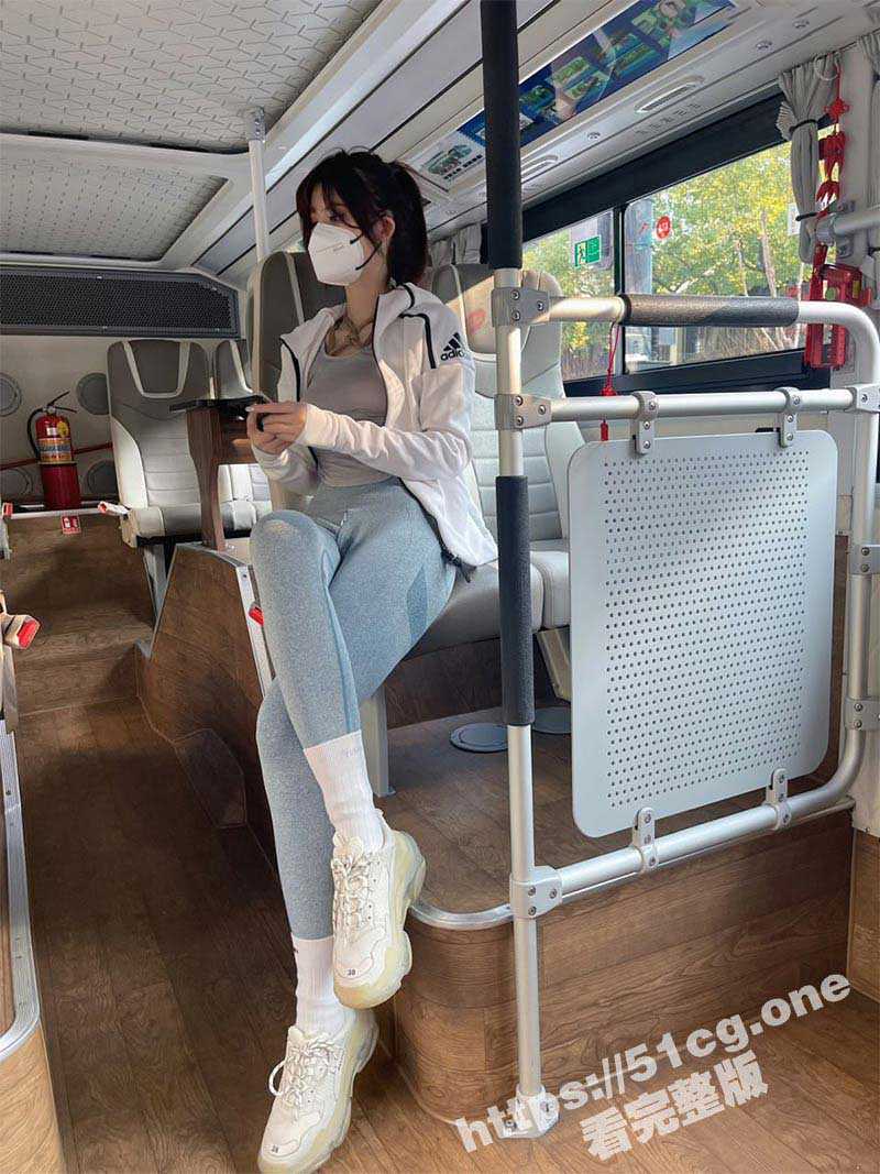 海鲜馒头穴女神 阿朱 微密圈新作 公交车上内心渴望被捆缚的少女 - 51吃瓜网-51吃瓜网
