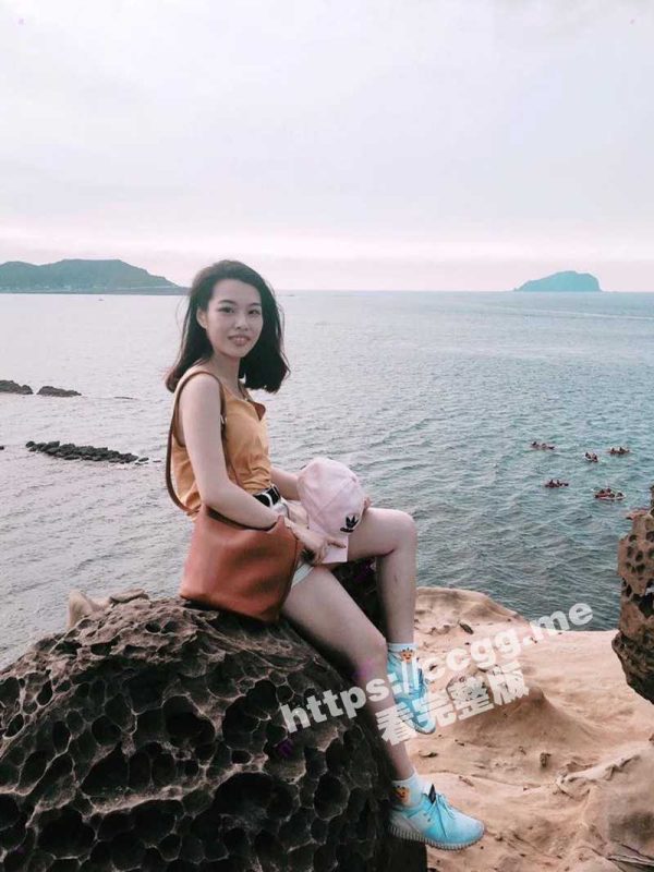 极度反差骚人妻【萱萱】不雅露脸私拍流出~自慰吹箫上位样样精通~附生活照-51吃瓜网