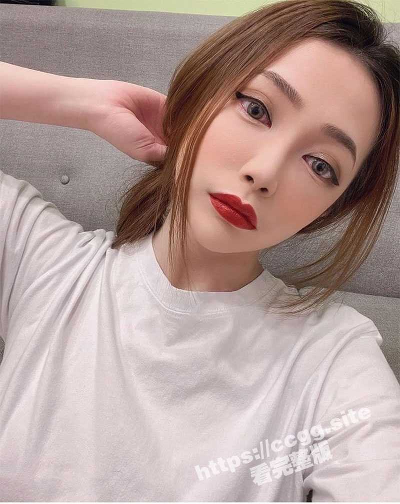 表面御姐背地里却是这么的骚！湾湾贴心女友 给男友的打飞机素材 多视频展示粉嫩酮体 - 51吃瓜网-51吃瓜网