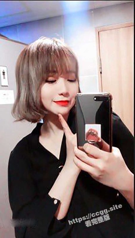 老婆大家玩 混个好人缘！绿帽大神交了个极品女友 屡次灌醉迷晕送给朋友操 很享受这种感觉！-51吃瓜网