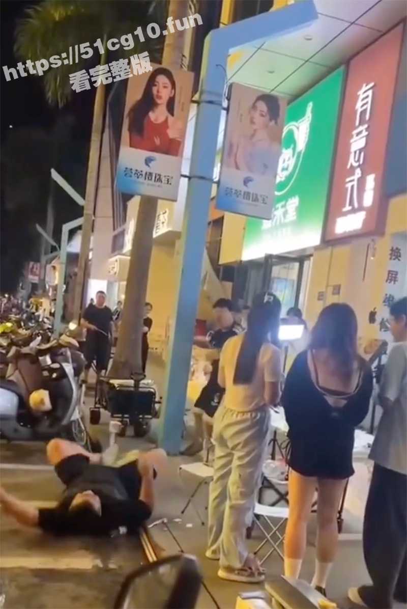 福建 莆田 街头两男子冲突全过程 好看真精彩 - 51吃瓜网-51吃瓜网