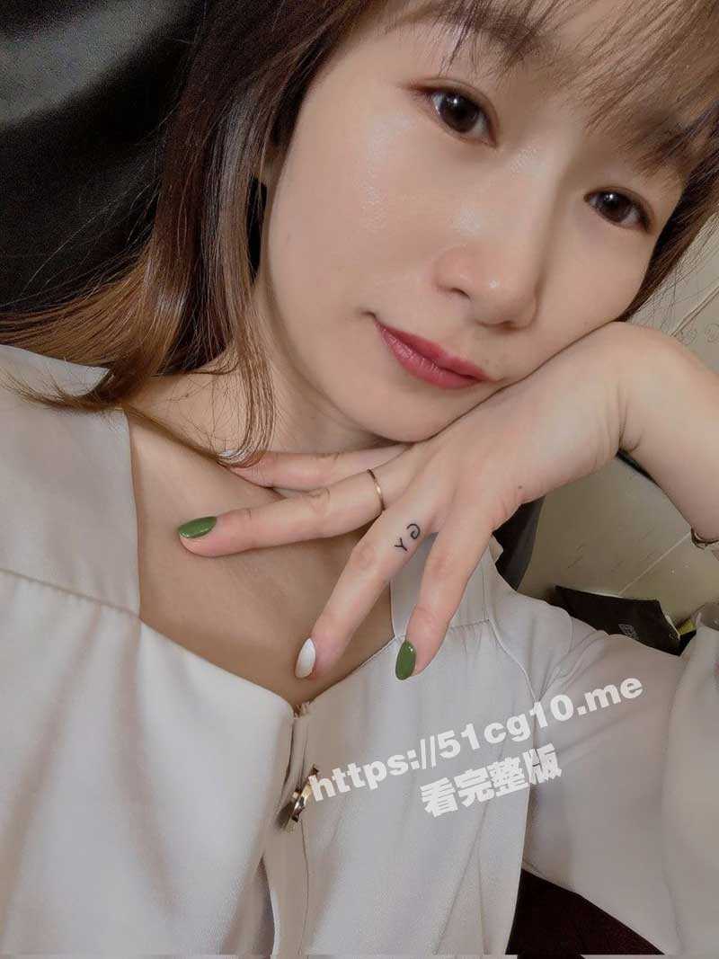 妈妈我要学摄影！太原导购「申丹丹」拍写真的已婚少妇被摄影师调教成母狗 玩腻了给别人操 摄影师是真的香 - 51吃瓜网-51吃瓜网