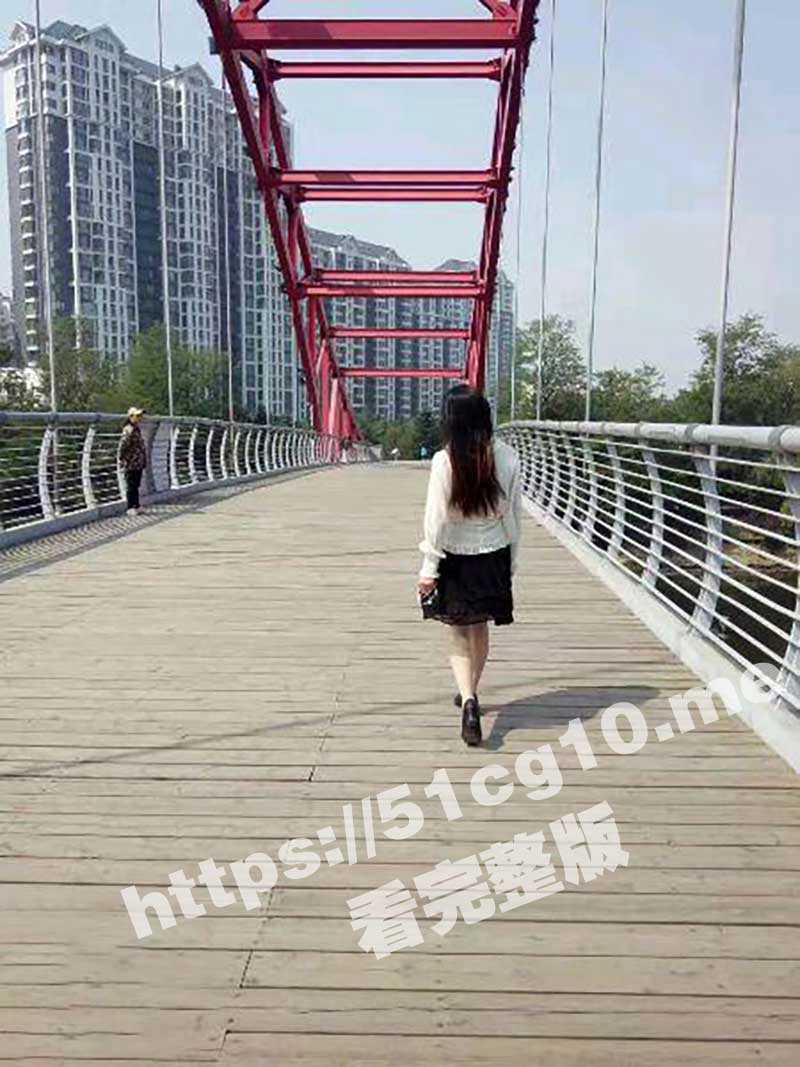 恋母小胖子下药迷玩生母 醉酒的妈妈聚会回来中我招 居然还穿着黑丝似乎被操过 玩屁眼无比黏滑骚穴 - 51吃瓜网-51吃瓜网