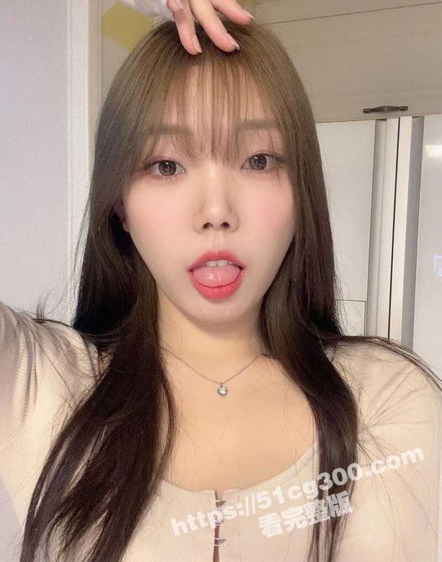 海南反差婊 严惠琳 深夜晚归被主人狠狠教训 马桶边上操的嗷嗷直哭 妥妥的反差小母狗一枚-51吃瓜网