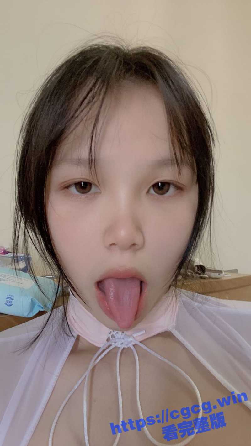 推特顶级巨乳网红 Kimheezkk 00后微胖淫荡小母狗角色扮演 调教制服啪啪 楼梯间玩具自慰！ - 51吃瓜网-51吃瓜网