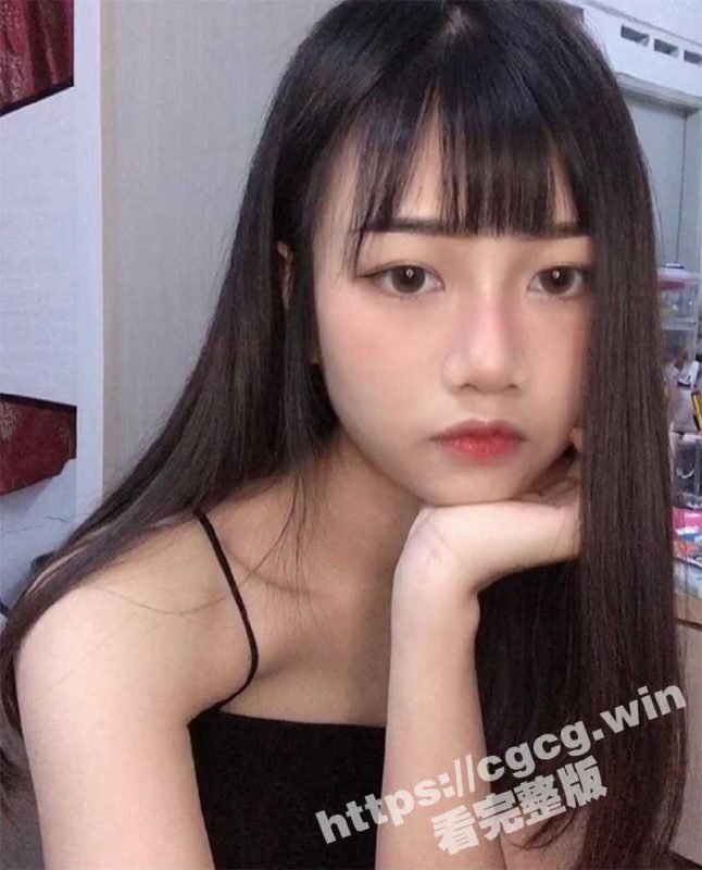 全网独家首发 模特面试泄密！冒充面试官忽悠女大学生脱光衣服进行二维扫描 女学生竟然深信不疑！-51吃瓜网