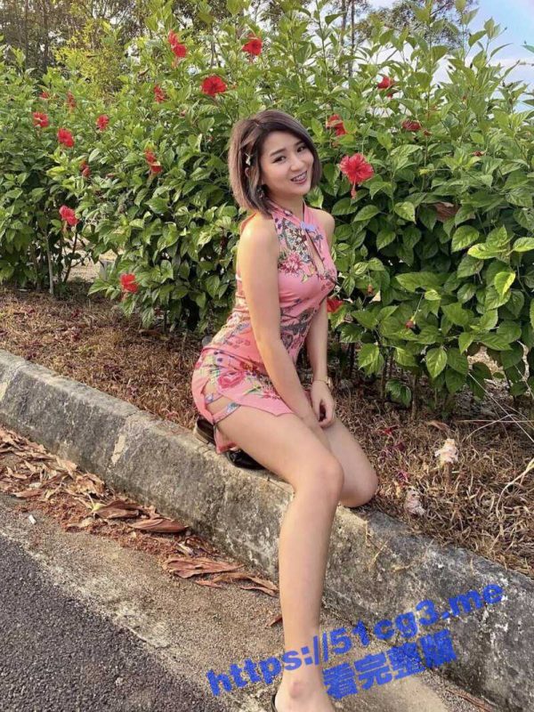 极品短发女神 模特儿网上面试被诈骗 与面试官裸聊视频泄密流出！-51吃瓜网