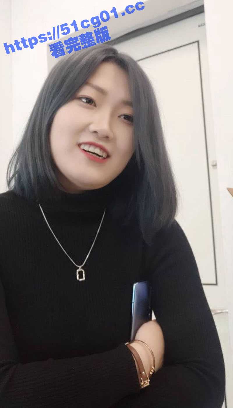 “舒服 好舒服 ”性欲旺盛的湖南大奶人妻和老公激情啪啪 肉穴被操得很爽 边被操还边给老公舔手舔脚 - 51吃瓜网-51吃瓜网