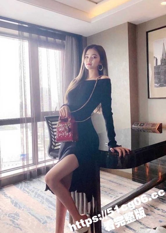 深圳健身教练 白芸 只要办健身卡就可以免费送炮一次 特别沉迷无套群交 私生活极其淫乱！-51吃瓜网