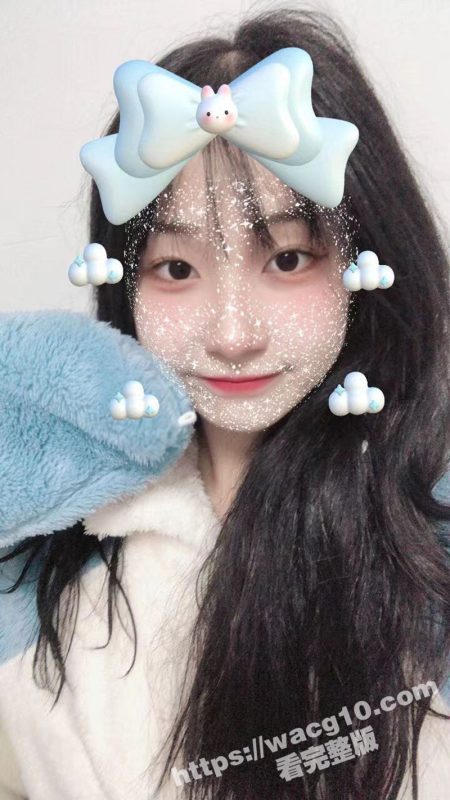 武汉大学十大女神之一掰开小穴给男友发诱惑自拍  用精液洗澡等私密视频被曝光-51吃瓜网