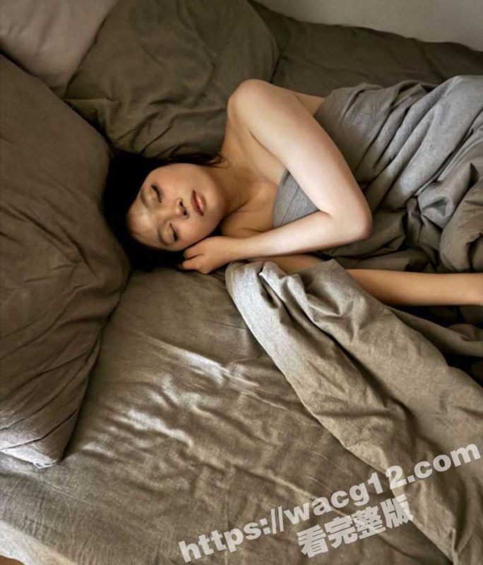 广东某机构数学老师出轨约炮学生家长 包臀裙里的黑丝高跟骚动不已 白天为人师表晚上约炮不断-51吃瓜网